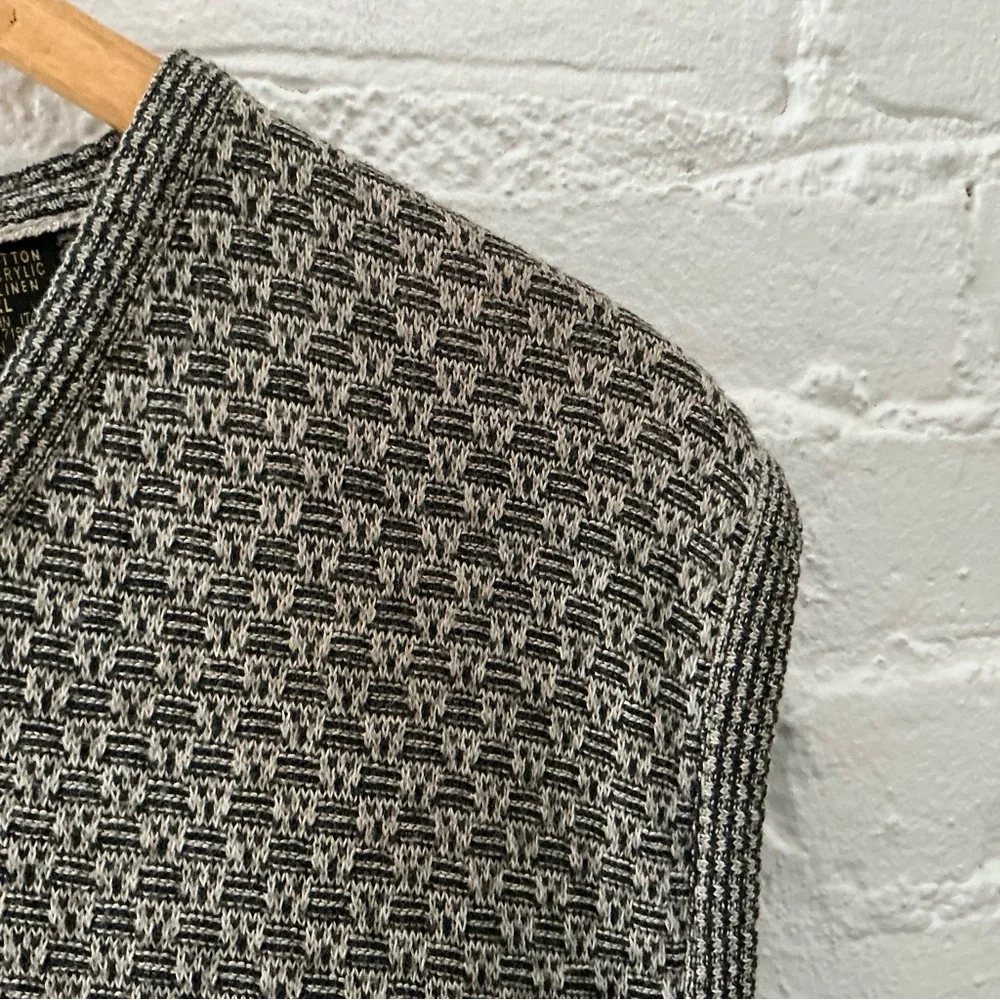 Mens Vintage Cotton Linen Blend Sweater Vest V-Neck Made In Italy Size XL Tan - Picture 3 of 14